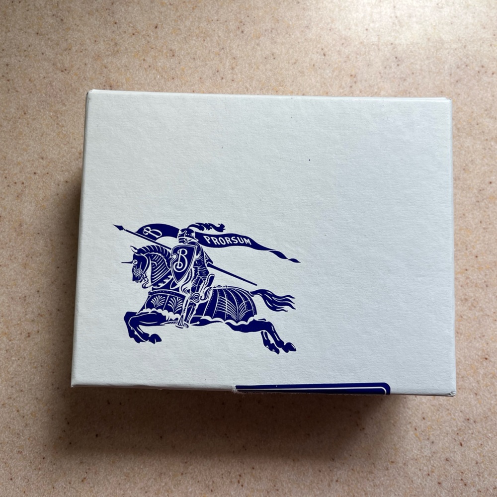 BURBERRY Paris Gift Box Authentic